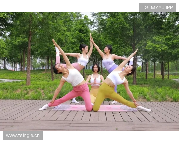 刘璇退役后住进别墅，每天五点起床练瑜伽，这自律谁顶得住啊